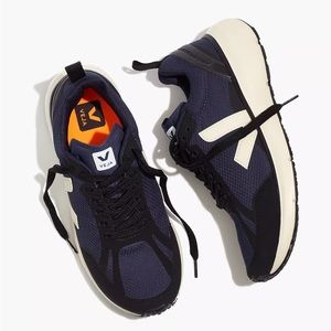 VEJA Condor 2 - Like New in Box - Size 6 - EUR 37 - Purchased from Madewell